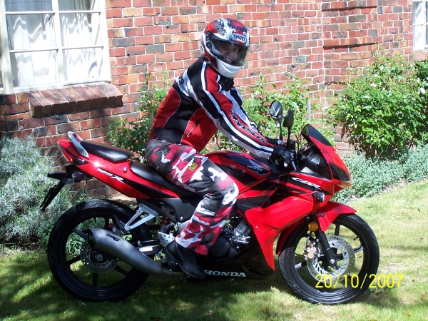 Motorbike - side